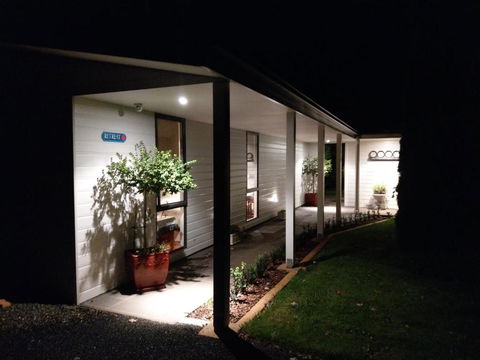Cradle At Casa Blanca Country Retreat - Accommodation ACT 6