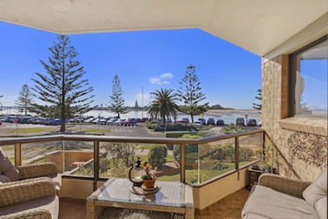 Sundowner Apartment 2 - Accommodation ACT 0