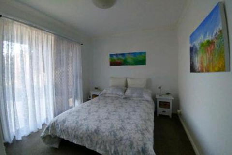 Ven & Marks Place - Accommodation ACT 3