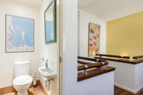 Lookout Unit 5 - Accommodation ACT 7