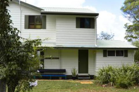 Hillhouse - Accommodation ACT 2