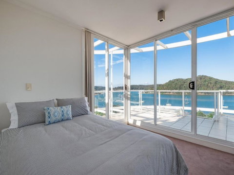 Penthouse 707 4 Bedroom Oceanview Penthouse - Accommodation ACT 2