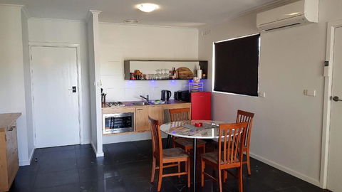 The Good Life - Accommodation ACT 2
