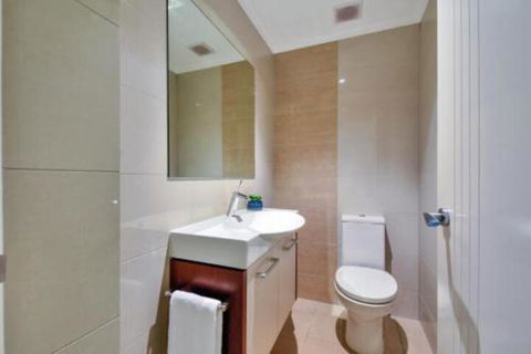 Oceana Darwin Central Oceanfront 3 Bedroom 2 Lounge Room Pool Gym Tennis Court Sleeps 9 - Accommodation ACT 5