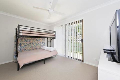 Amaroo Retreat At Fingal Bay - Accommodation ACT 2