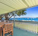Sunset Beach House Soldiers Point Sleeps 9 - Accommodation ACT