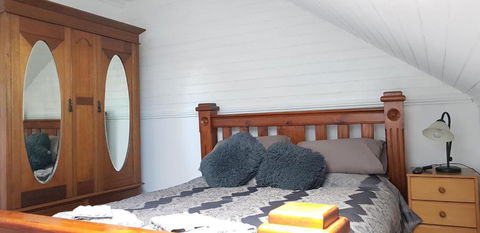 Barrington Church B & B - Accommodation ACT 6