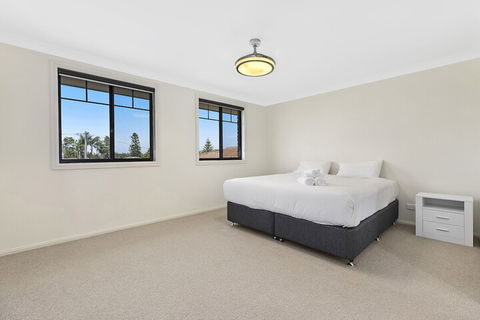 North Entrance Beach House - Accommodation ACT 6