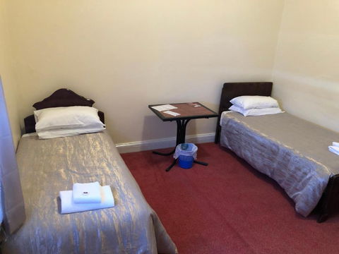 Commercial Hotel Morgan - Accommodation ACT 4