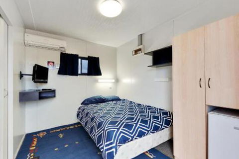 Country Budget - Accommodation ACT 4