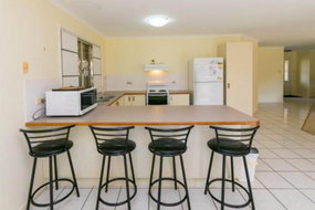 Book Hideaway Bay Accommodation Vacations Accommodation ACT Accommodation ACT