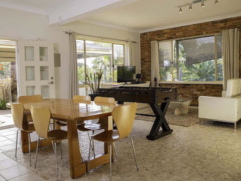 Magnificent Lakeview House Long Jetty - Accommodation ACT 2