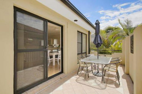 Seychells Toowoon Bay - Accommodation ACT 5