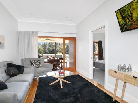 Advilla Stylish Charming & Central Location - Accommodation ACT 5