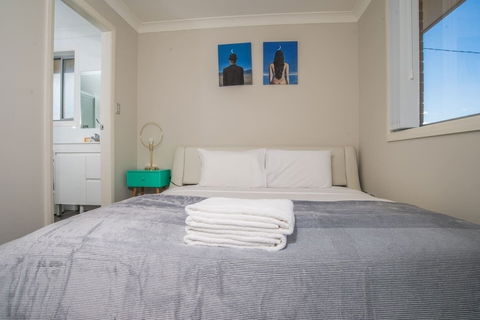 Peaceful 2kingbed Rootyhill Townhouse Near Station - Accommodation ACT 4