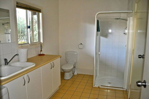 Sheoak Holiday Home - Accommodation ACT 2