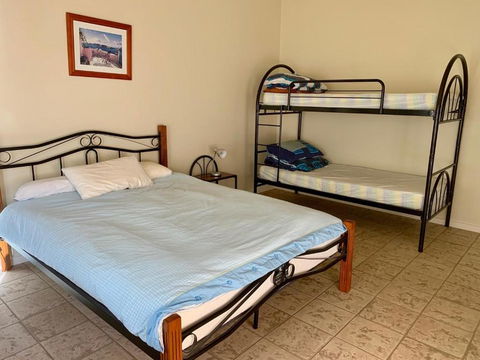 Sheoak Holiday Home - Accommodation ACT 6