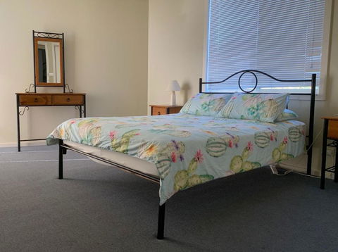 Sheoak Holiday Home - Accommodation ACT 3