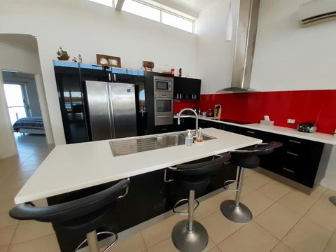 Carnarvon Beach Retreat - Accommodation ACT 3