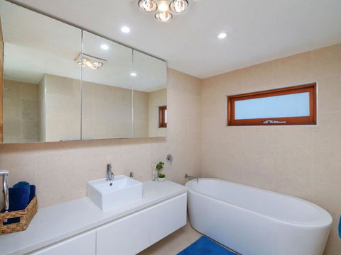 Ocean Oasis 13 Curtis Parade - Accommodation ACT 1