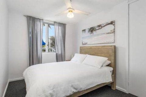 WAVES On MAIN 4 / 1 MAIN STREET - Accommodation ACT 6