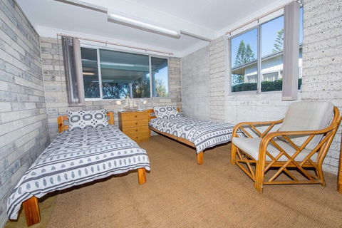 Fingal Bay Beach House 32 Lentara Street - Accommodation ACT 6