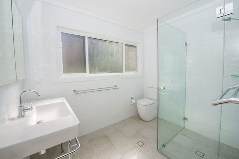 Fingal Bay Beach House 32 Lentara Street - Accommodation ACT 4
