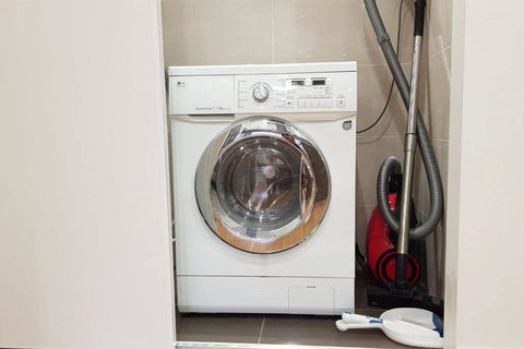 CHELSEA Family Home Close To Beach & Shops - Accommodation ACT 5