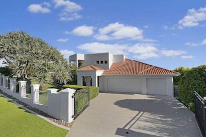 Castaways Beach QLD Accommodation ACT