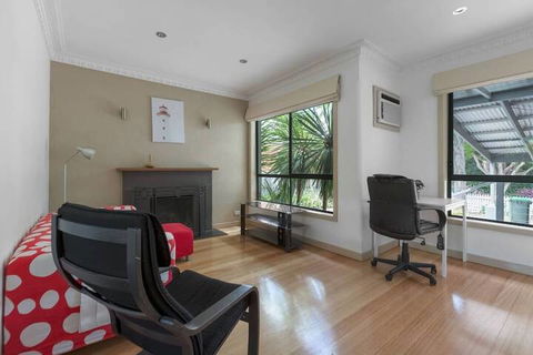 Spacious 3bedrooms Big House@mitcham - Accommodation ACT 6