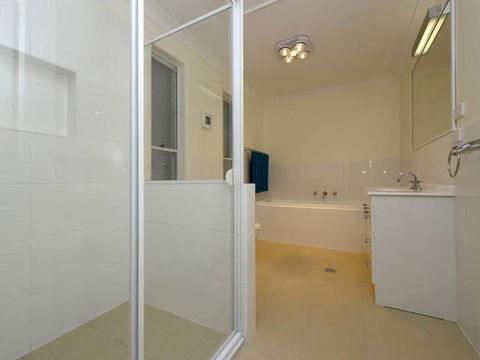 Ocean View OasisatFingal Bay - Accommodation ACT 5