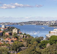 2 Bdrm North Sydney with harbour views - Accommodation ACT