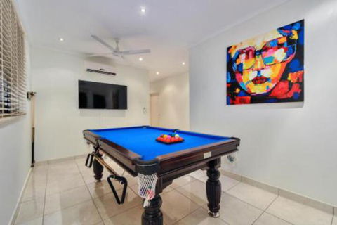 Luxury Darwin City Lights Jacuzzi Central Location Large House New Furnishings - Accommodation ACT 4
