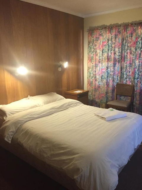 Meekatharra Hotel - Accommodation ACT 2