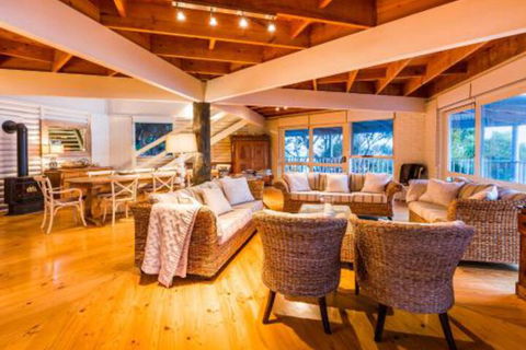 Yallingups Best Located Beach House - Accommodation ACT 4