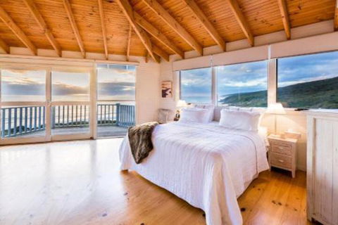 Yallingups Best Located Beach House - Accommodation ACT 5