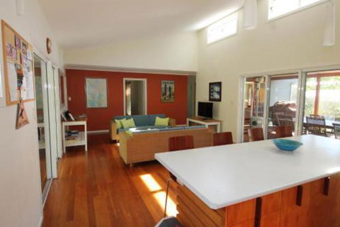 The Boarding House - Accommodation ACT 7