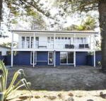 Happy Tides Beachfront Holiday Home - Accommodation ACT