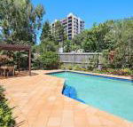 Eastbourne U6 80 Esplanade. Golden Beach - Accommodation ACT