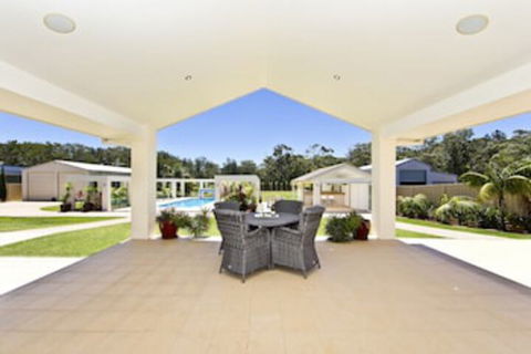 One Mile Mansion - Accommodation ACT 0