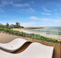 JoeAnne at Blue Bay Absolute Beachfront - Accommodation ACT
