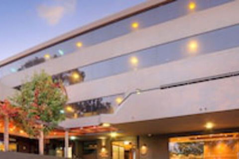 Townhouse Hotel - Accommodation ACT 0