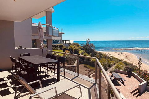Toowoon Bay Beachfront Apartment - Accommodation ACT 5