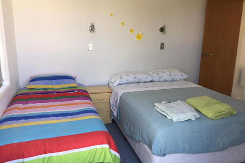 Toowoon Bay Beachfront Apartment - Accommodation ACT 4