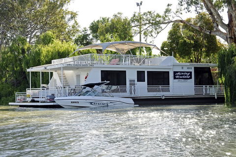 Boats And Bedzzz Houseboat Stays & Renmark River Villas - Accommodation ACT 1