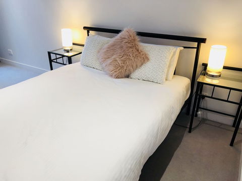 Comfy 2-Bedroom Apartment Level 5 - Accommodation ACT 5