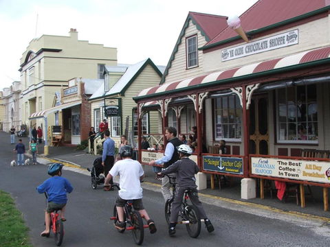 Ellies Cottages - Accommodation ACT 2