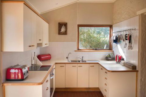 The Cottage At Riverside Farm - Accommodation ACT 5