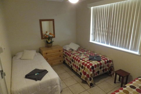 Ocean Beach Chalet 15 - Accommodation ACT 3