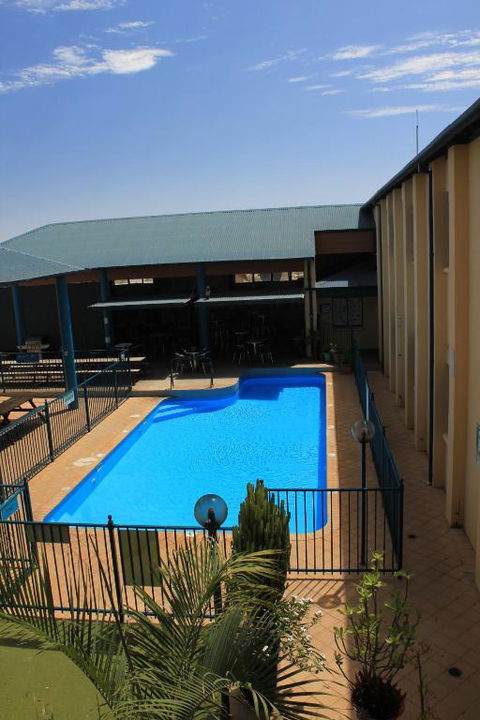 Ningaloo Coral Bay Backpackers - Accommodation ACT 3